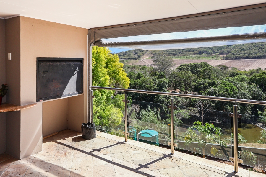 4 Bedroom Property for Sale in Beacon Bay Eastern Cape